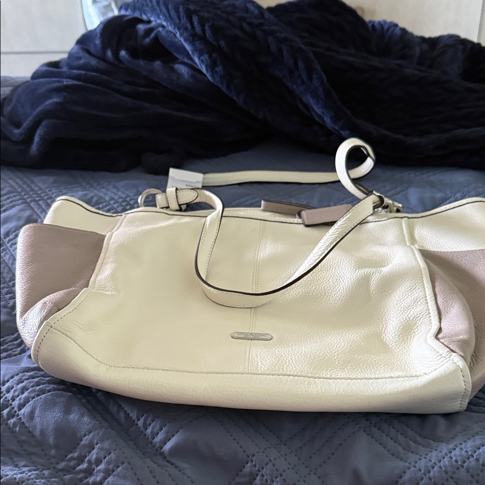 Coach Cream and Tan Tote Bag (Parchment and Putty) NWTs